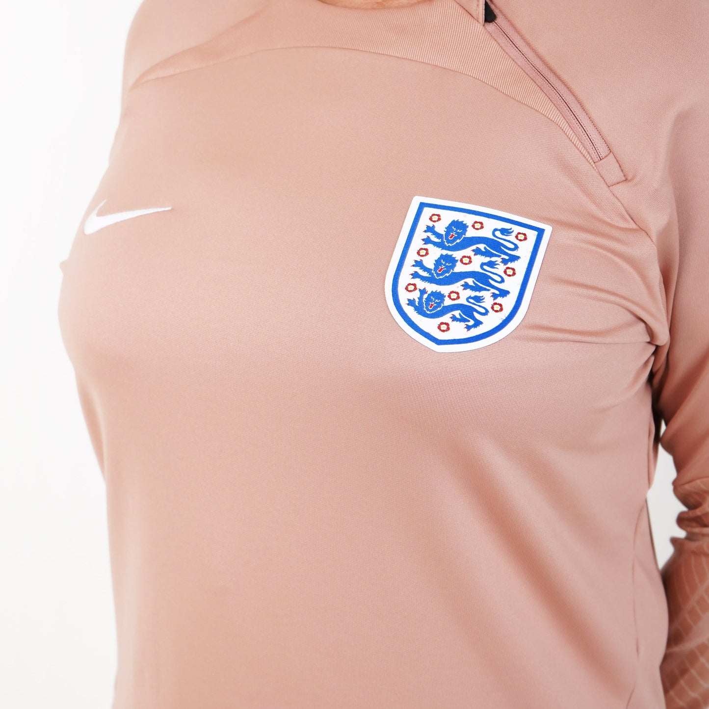 Camiseta de fútbol de manga larga Nike Dri-FIT Knit de las Leonas de Inglaterra 2023