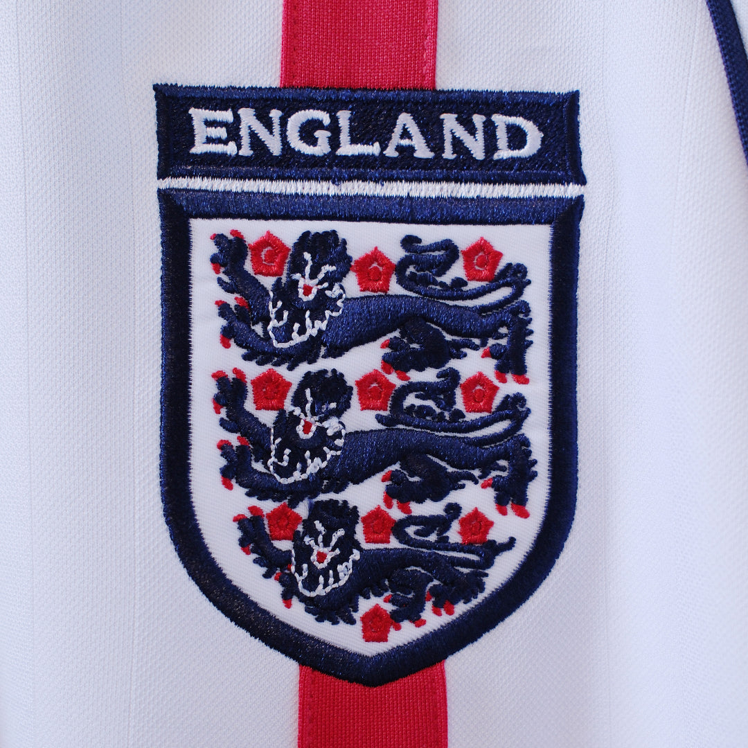 Retro 2002 England Shirt (YANKEY 11)