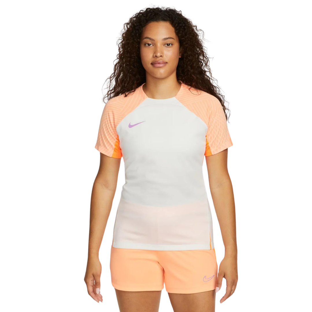 Camiseta de entrenamiento Nike Dri-FIT Strike para mujer